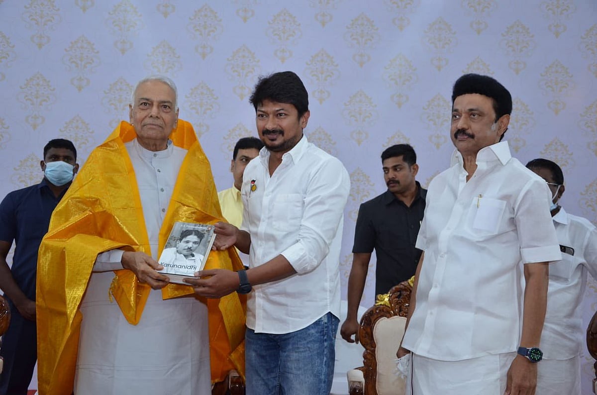 ”சித்தாந்தம் அடிப்படையிலான தேர்தலாக மாறிய குடியரசு தலைவர் தேர்தல்”: முரசொலி தலையங்கம்!