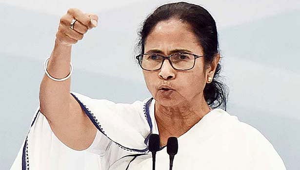 "இதை செய்தால் உங்களை புலிகள் வேட்டையாடும், யானைகள் மிதிக்கும்" - பா.ஜ.கவுக்கு மம்தா எச்சரிக்கை !