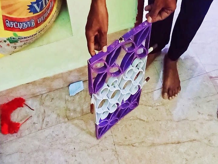 தூங்கி கொண்டிருந்த வீட்டின் உரிமையாளர்.. ஜன்னல் வழியே ஓட்டை போட்டு 40 பவுனை ஆட்டைய போட்ட கும்பல் !