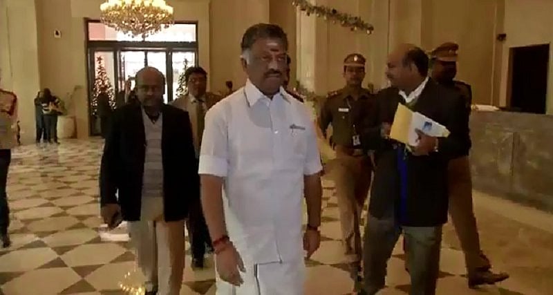 “டெல்லியின் திடீர் நடவடிக்கை.. பிரதமர் மோடியின் அவமதிப்பால் பதறும் பழனிசாமி கும்பல்” : சிலந்தி கட்டுரை !