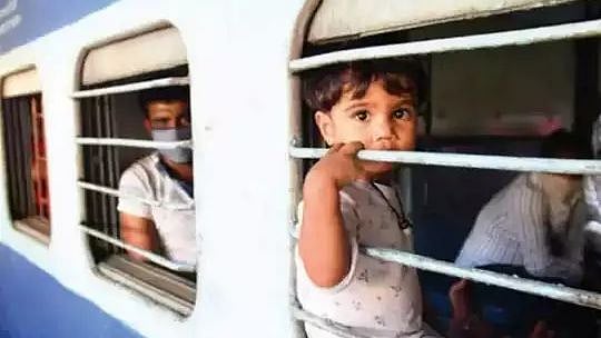 இனி 5 வயதுக்குட்பட்ட குழந்தைகளுக்கும் டிக்கெட் கட்டாயமா.. ? அதிர்ச்சி தகவலுக்கு ரயில்வேயின் பதில் என்ன ? 