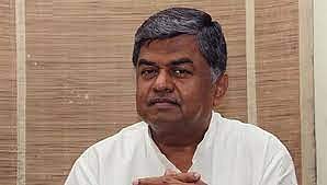 ரூ.2,500 கோடி கொடுத்தால் பா.ஜ.கவில் முதல்வர் பதவி.. கர்நாடகாவில் மீண்டும் எழுந்த சர்ச்சை ! பின்னணி என்ன?