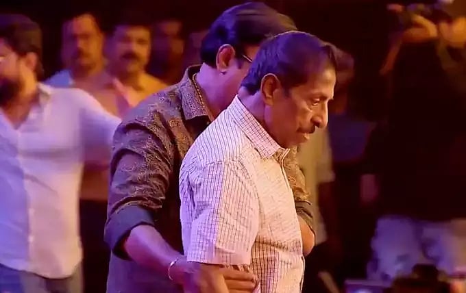 உடல் நலம் தேறி வந்த இயக்குநர் சீனிவாசன்.. முத்தமிட்டு வரவேற்ற மோகன்லால் - நெகிழ்ச்சி நிகழ்வு !