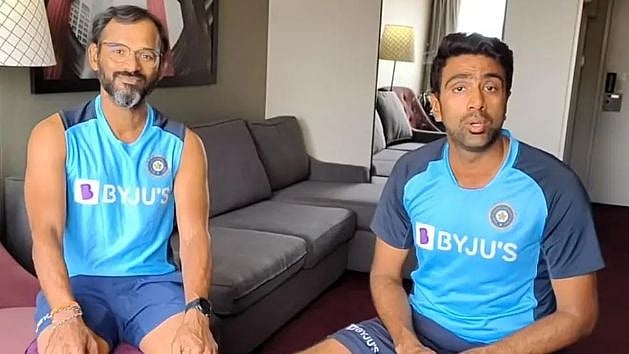 டி20 உலக கோப்பையில் ரவிச்சந்திரன் அஷ்வின் இருக்க வேண்டும்: ஆதரவு குரல் கொடுத்த முன்னாள் பயிற்சியாளர்! 