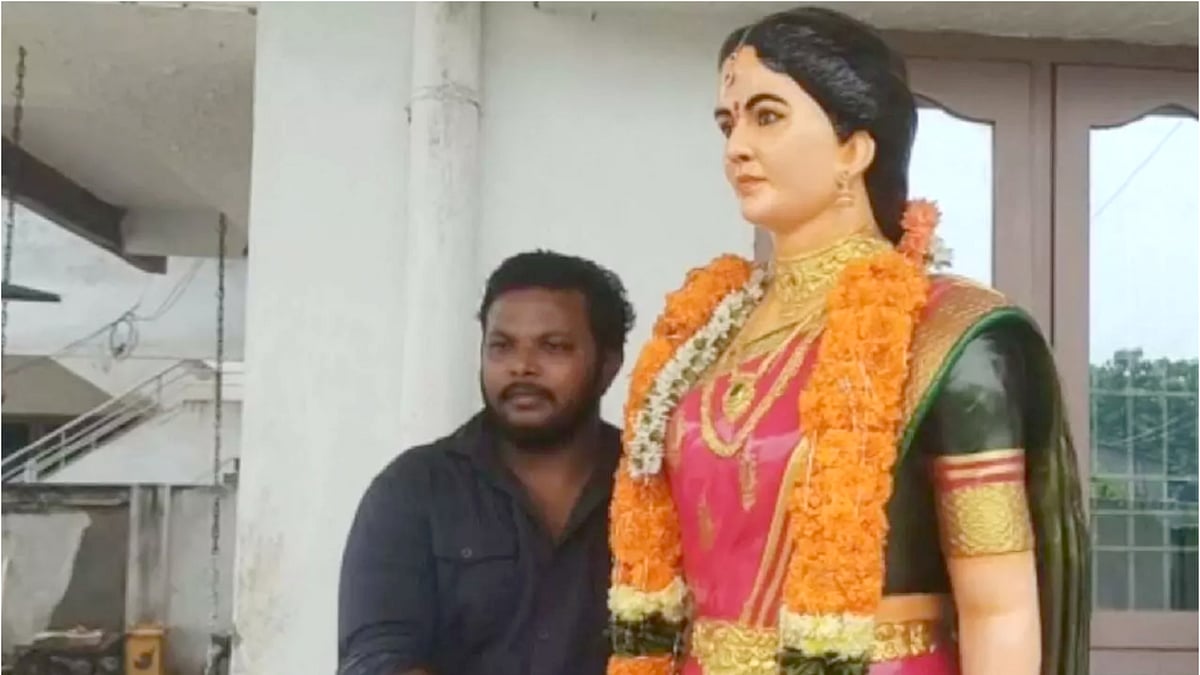ரக்ஷா பந்தன் : மறைந்த தங்கையின் சிலையை நிறுவி ஊர்வலம்.. சகோதரர்கள் செயலால் ஆந்திராவில் நெகிழ்ச்சி !