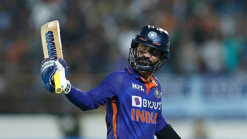 தினேஷ் கார்த்திக்  அணியில் இருந்தால் இந்த பிரச்சனை நிச்சயம் வரும்.. இந்திய அணி முன்னாள் வீரர் கருத்து ! 