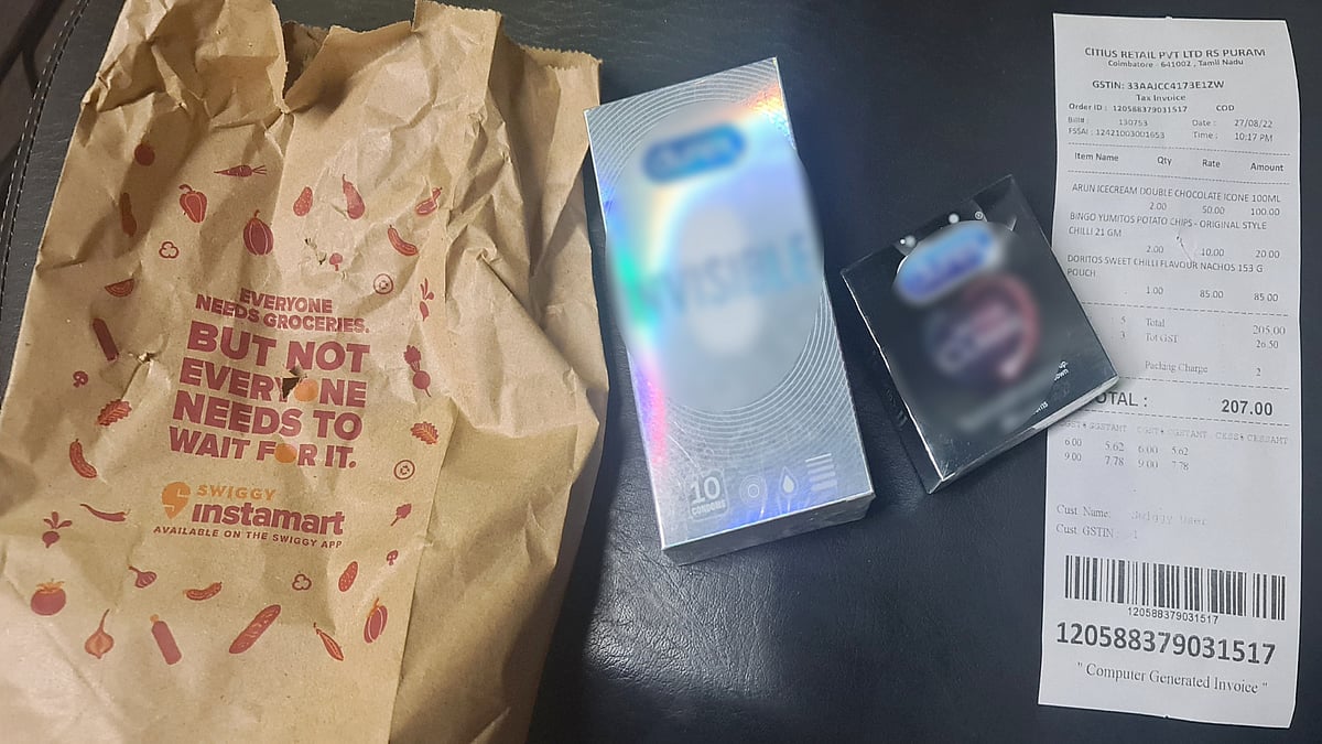 குழந்தைகளுக்காக ஆன்லைனில் ORDER செய்த ஐஸ்க்ரீம்.. ஆனால் வந்ததோ..! - அதிர்ந்த போன புகைப்பட பத்திரிகையாளர்!