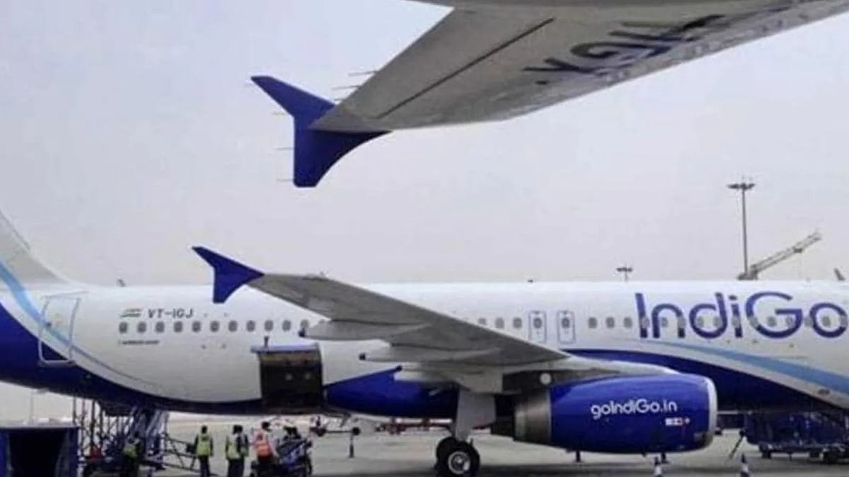 தோழி அனுப்பிய ஒரேயொரு Message.. விமானத்திலிருந்து அலறியடித்து வெளியேறிய பயணிகள்: நடந்தது என்ன?