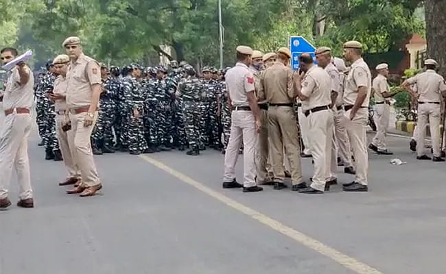 டெல்லியில் மீண்டும் போராட்டம் தொடக்கம்..மோடி அரசை கண்டித்து தலைநகரின் திரண்ட விவசாயிகள் !