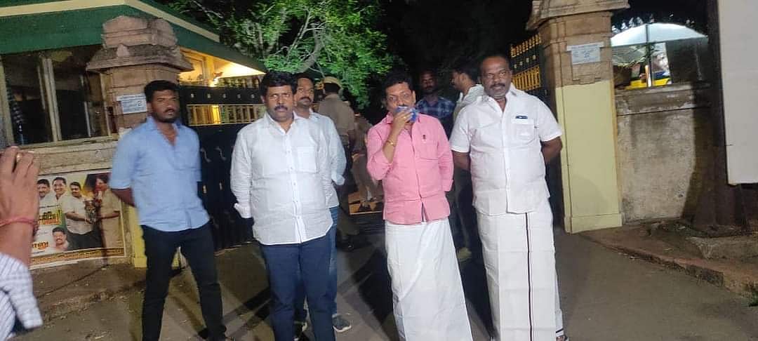 பாஜகவில் தொடர மாட்டேன்: நள்ளிரவில் அமைச்சர் PTR சந்தித்து மன்னிப்பு கோரிய டாக்டர் சரவணன் - நடந்தது என்ன?