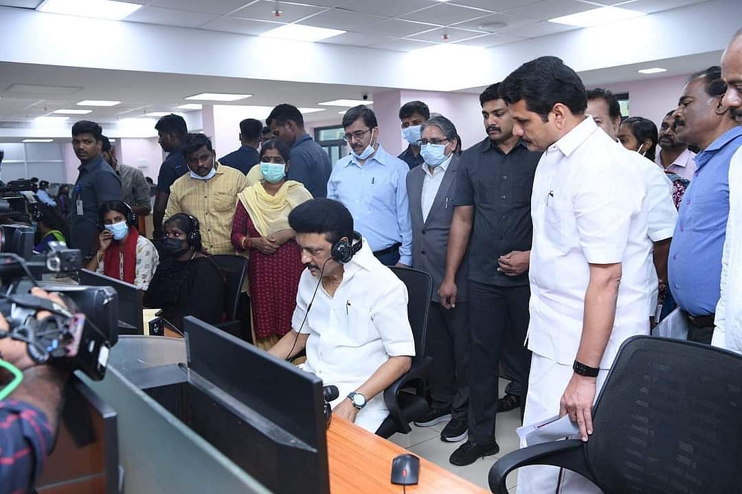 “வணக்கம் நான் CM பேசுறேன்.. உங்க Complaint என்ன?” : மின்னகத்தில் மக்களின் குறைகளை கேட்ட முதல்வர்!