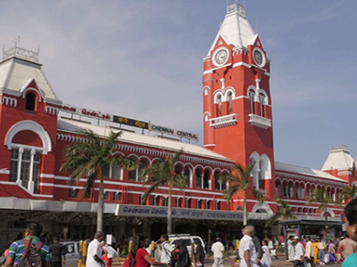 கேரளாவில் மூதாட்டி கொலை.. சென்னை ரயில் நிலையத்தில் போலிஸாரிடம் சிக்கிய வடமாநில வாலிபர்: நடந்தது என்ன?