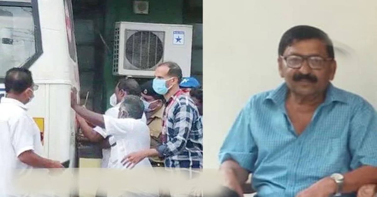 திறக்க முடியாத ஆம்புலன்ஸ்  கதவு..கோடாரியால் உடைத்து திறந்த பொதுமக்கள் ..உள்ளே இருந்தவருக்கு நடந்த சோகம்!