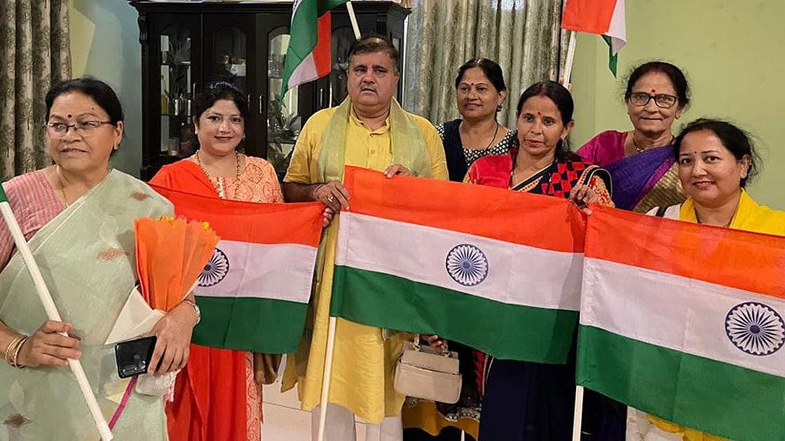 “தேசியக்கொடி ஏற்றாத வீடுகளின் புகைப்படங்களை அனுப்புங்கள்” : பகிரங்கமாக மிரட்டல் விடுத்த பா.ஜ.க தலைவர்!