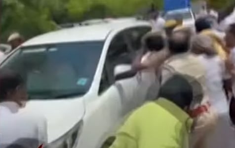 அமைச்சர் பழனிவேல் தியாகராஜன் கார் மீது காலணி வீச்சு.. அராஜகத்தில் ஈடுபட்ட   பா.ஜ.க-வினர் 5 பேர் கைது!