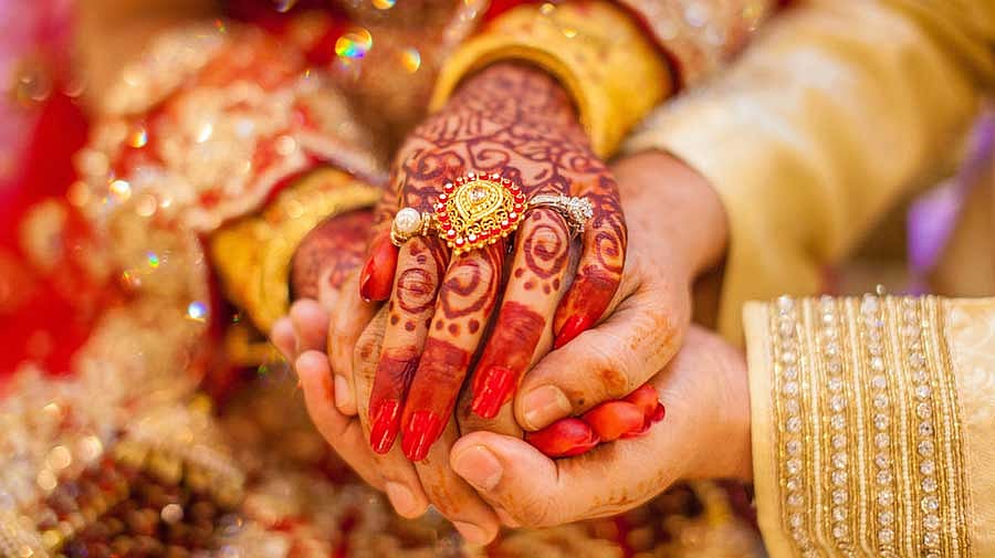 'மக்கள் தொகையை கட்டுப்படுத்த புது ஐடியா..' தம்பதிகளுக்கு ஒடிசா அரசு கொடுக்கும் Gift என்ன தெரியுமா? 