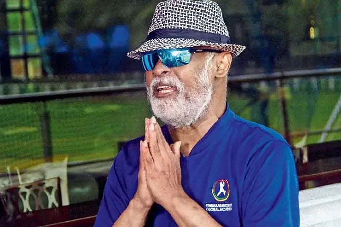 பஞ்ச புராணம் பாடிய முன்னாள் இந்திய வீரர்.. 1 லட்சம் ரூபாய் சம்பளத்தில் வந்த வேலை வாய்ப்பு ! பின்னணி என்ன?