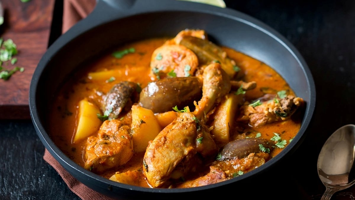 நல்லெண்ணெய் என நினைத்து பூச்சிக்கொல்லி மருந்து ஊற்றி சமையல்.. சாப்பிட்ட தம்பதிக்கு நடந்த துயரம்!