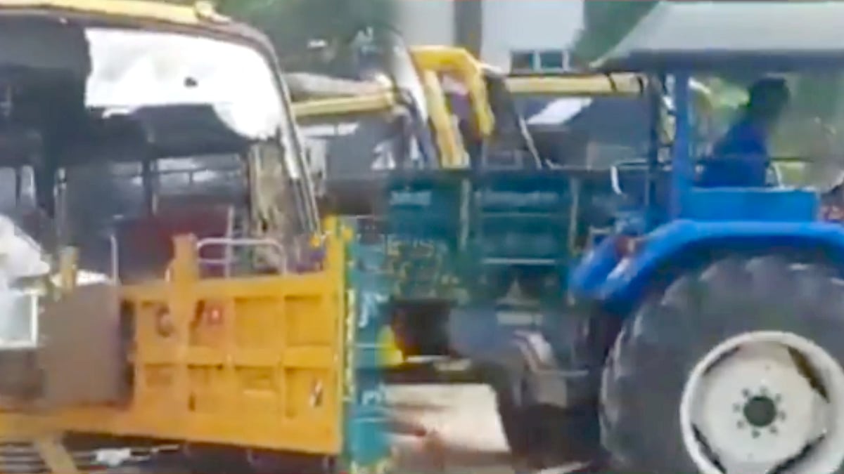கள்ளக்குறிச்சி கலவரம் : பள்ளி வாகனம் மீது டிராக்டர் கொண்டு இடித்த இளைஞர் சரண் !