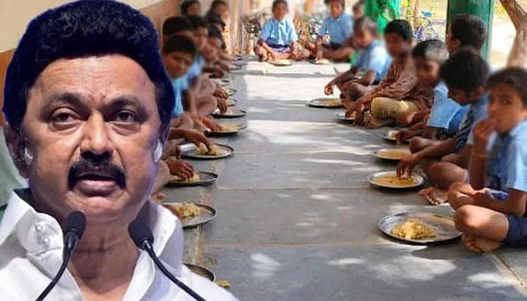 தனியார் பள்ளி உணவுகளை விட அரசு சத்துணவில் தரம் அதிகம் : நீயா நானா நிகழ்ச்சியில் மருத்துவர் நெகிழ்ச்சி !