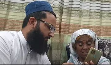 20 ஆண்டுகளுக்கு முன்பு காணாமல் போன தாய்.. Youtube மூலம் கண்டுபிடித்த மகள் - மும்பையில் நெகிழ்ச்சி !