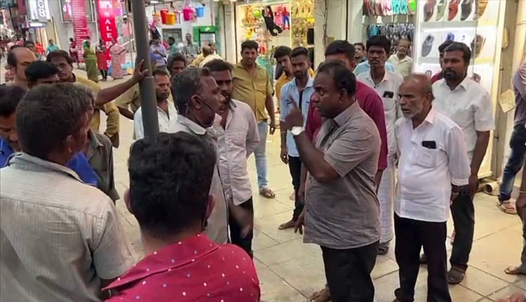 ”ஏய்..” குடிபோதையில் ஆபாச பேச்சு - அரசு ஊழியரை தாக்கிய துணிக்கடை ஓனருக்கு காப்பு மாட்டிய காவல்துறை !