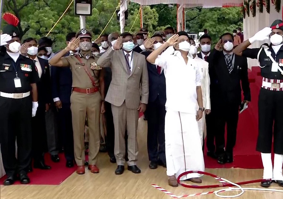 மாநில முதல்வர்களும் கொடியேற்றலாம்.. உரிமை பெற்றுக்கொடுத்த கலைஞர்.. DP-யாக வைத்த முதலமைச்சர் !