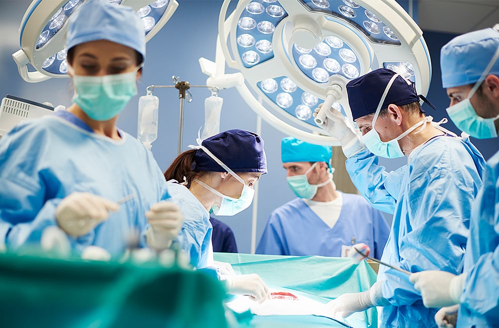 'இப்படியாவது என் மகள் இந்த உலகை பார்க்கட்டும்'.. 3 வயது குழந்தையின் கண்ணை தானமாகக் கொடுத்த பெற்றோர்!