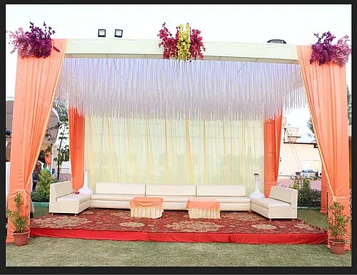 திருமணத்துக்கு வராத நண்பர்கள்.. விரக்தியில் அவசர முடிவெடுத்த பெண்.. நடந்தது என்ன ? 