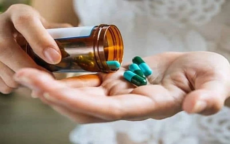 "உல்லாச பயணம், பரிசு பொருட்கள்.."-டோலோ-650 மாத்திரையை பரிந்துரைக்க மருத்துவர்களுக்கு ரூ.1000 கோடி லஞ்சம்!