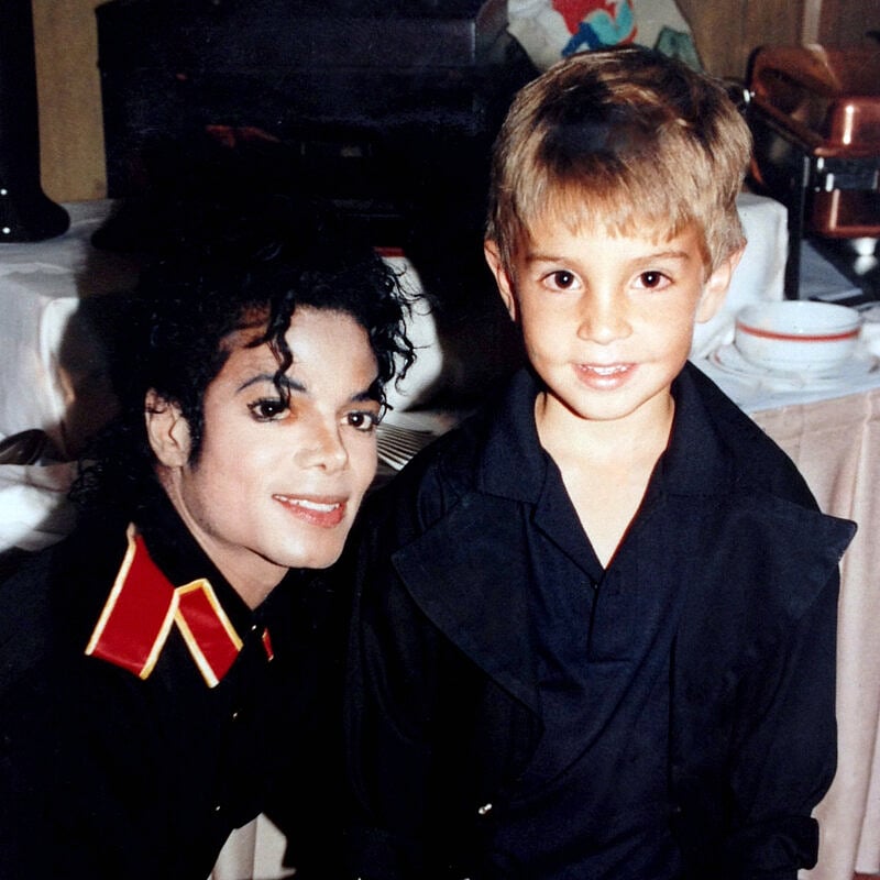 “வெண்புள்ளி நோய், தீ காயம், பாலியல் குற்றச்சாட்டு..” - பலருக்கும் தெரியாத மைக்கெல் ஜாக்சனின் மறுபக்கம் !