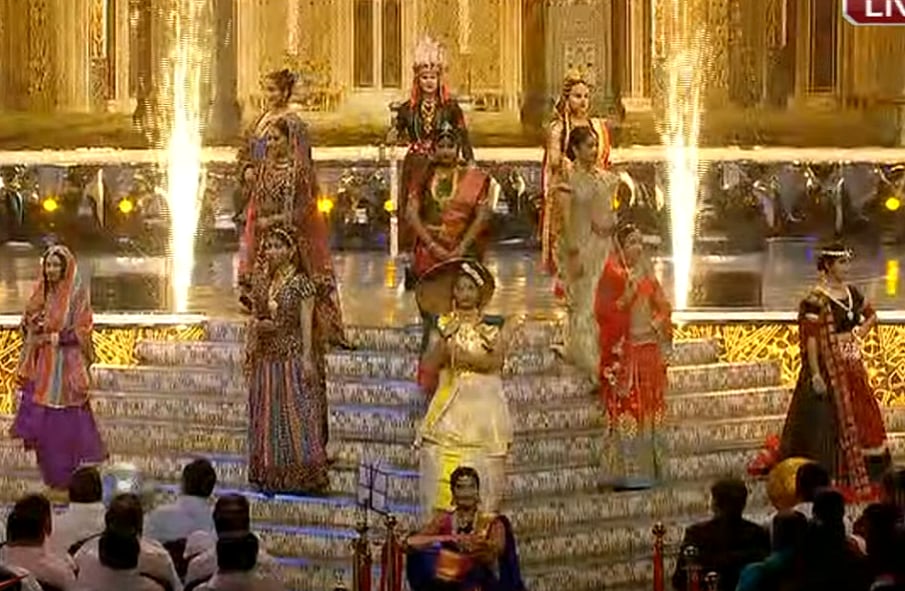 JALLIKATU TO CHESS -செஸ் ஒலிம்பியாட் நிறைவு விழாவில் தமிழர்களின் வீர விளையாட்டுக்கள் ! (PICTURES)