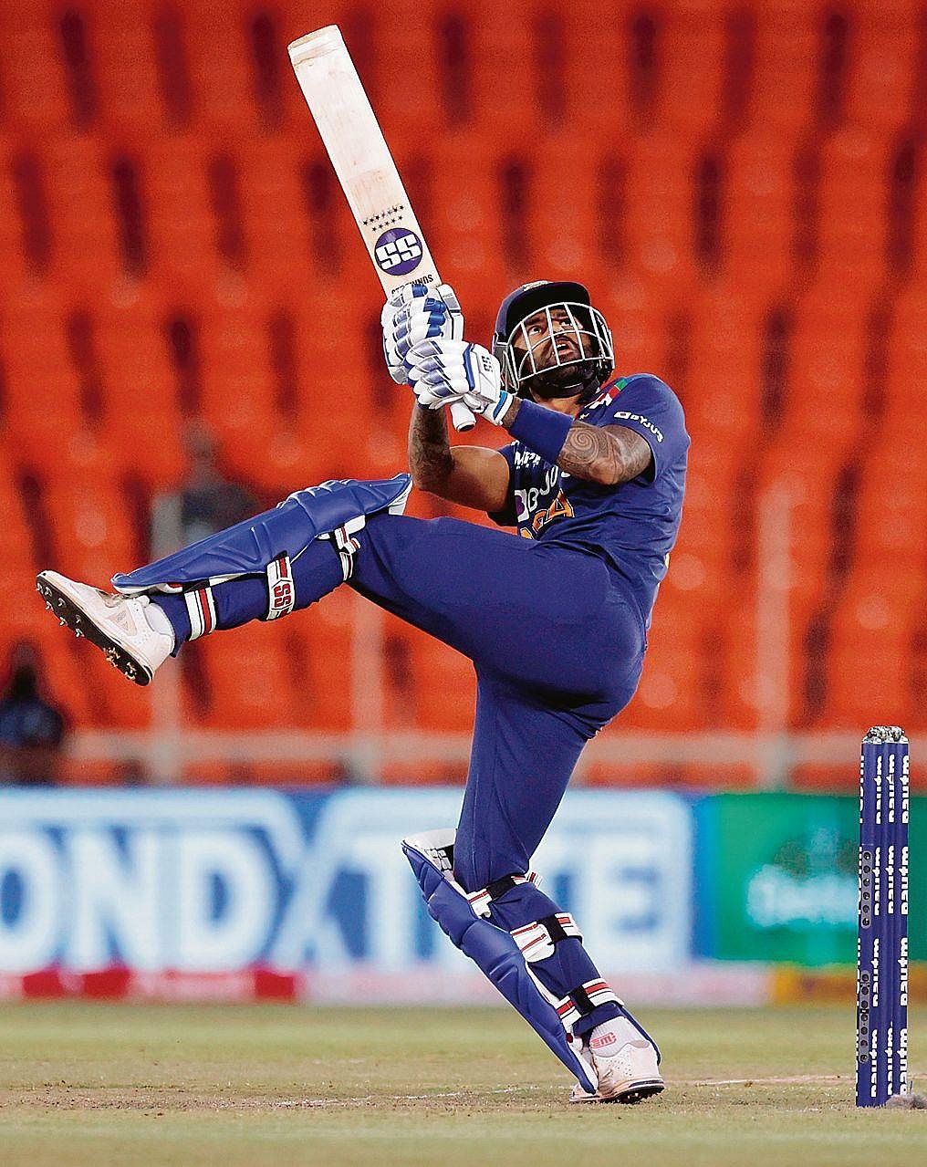 ”சூர்யகுமாரை NEW BAll-ல் இருந்து காப்பாற்றவேண்டும் ”.. ரிக்கி பாண்டிங் கருத்துக்கு காரணம் என்ன?