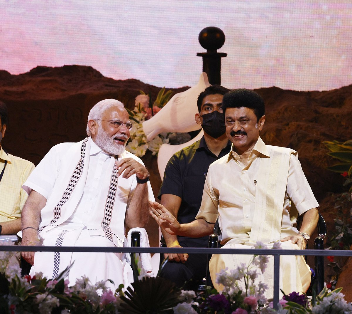 “பண்பாட்டுத் திருவிழா.. செஸ் போட்டியை நடத்தியதன் மூலம் உலகமே வியக்கிறது” : முதல்வருக்கு முரசொலி பாராட்டு!