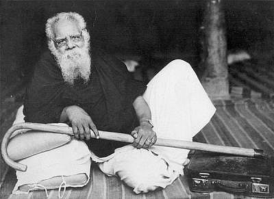 அறிவு என்பது என்ன ? இந்துத்துவக்காரன் கூட இயங்குகிறான்.. அதை அறிவு என்று சொல்ல முடியுமா ?