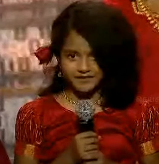 செஸ் ஒலிம்பியாட் நிறைவு விழா :தமிழ்தாய் வாழ்த்துப் பாடிய நடிகர் சிவகார்த்திகேயனின் மகள் !