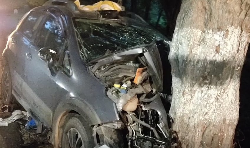 சாலை விபத்தில் கணவன், மனைவி உயிரிழப்பு.. மகள் கண்முன்னே நடந்த கொடூர சம்பவம்!