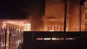 தொழிற்சாலையில் தீ விபத்து.. மகனுக்கு பிறந்த நாள் கொண்டாட இருந்த நிலையில் தந்தை - மகனுக்கு நேர்ந்த துயரம்!