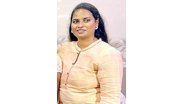 தோழியின் நிச்சயதார்த்த விழாவில் 38 பவுன் நகையை திருடிய பெண்.. போலிஸில் சிக்கியது எப்படி?