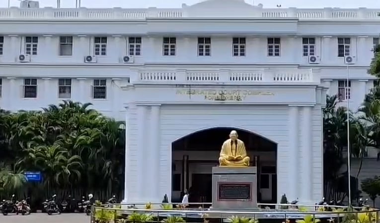 பள்ளி மாணவியை கடத்தி திருமணம்.. வாலிபருக்கு 10 ஆண்டு சிறை: 6 ஆண்டுக்கு பிறகு நீதிமன்றம் அதிரடி தீர்ப்பு!