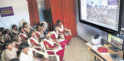 'புதுமைப் பெண் திட்டம்' : பெண்களுக்கு ரூ.1000 வழங்குவது மூலம் என்னென்ன பயன்கள் ? - முதலமைச்சர் விளக்கம் !