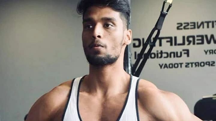 நிர்வாண புகைப்படத்தை வெளியிட்ட காதலர்.. காதலருக்கு பாடம் புகட்ட நினைத்த காதலி.. இறுதியில் நடந்த சோகம் !