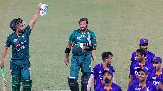 "இந்திய அணியை பாகிஸ்தான் கருணையின்றி அடித்து நொறுக்கும்" - சோயப் அக்தர் கொண்டாட்டம் ! 