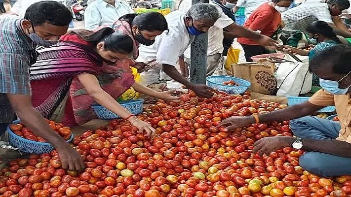 அதிகரித்த தக்காளி விலை.. தமிழ்நாடு அரசு எடுத்த அதிரடி நடவடிக்கை என்ன தெரியுமா?