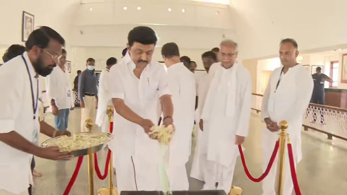 150 நாட்கள்- 3500 கி.மீ தூரம்.. தேசியக் கொடியை கையில் கொடுத்து ராகுல் பயணத்தைத் தொடங்கி வைத்த முதல்வர்!