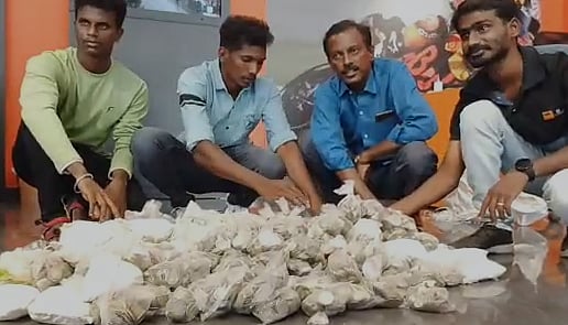 ரூ.3.5 லட்சத்திற்கு 10 ரூபாய் நாணயங்கள்.. KTM ShowRoom-மை அதிரவைத்த ஈரோடு இளைஞர்: என்ன செய்தார் தெரியுமா?