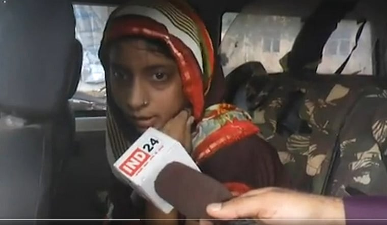 ம.பி : பிறந்து 20 நாட்களே ஆன இரட்டை குழந்தைகள்.. கழுத்தை நெரித்து கொன்று வீசிய கொடூர தாய்.. பின்னணி என்ன?