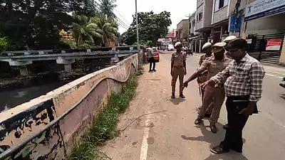 பாலியல் விவகாரத்தில் ஏற்பட்ட மோதல்.. கொலை செய்து சாலை ஓரத்தில் வீசப்பட்ட தொழிலதிபர்..