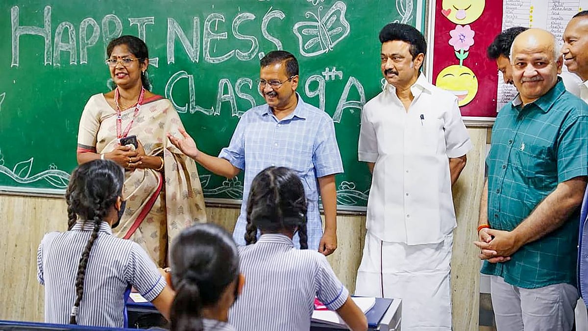 "‘புதுமைப் பெண்’ : இந்தியாவிற்கே வழிகாட்டும் ஒரு புரட்சி திட்டம்.." -டெல்லி முதல்வர் அர்விந்த் கெஜ்ரிவால்