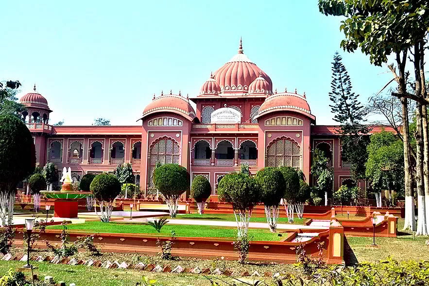 Hall ticket-ல் மோடி, தோனி, ஆளுநர் புகைப்படம்.. அதிர்ச்சியடைந்த கல்லூரி மாணவர்கள்.. பீகாரில் பரபரப்பு !